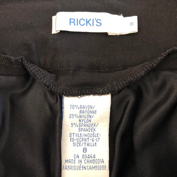 3/$25 - Rickis black capris - Picture 2 of 9